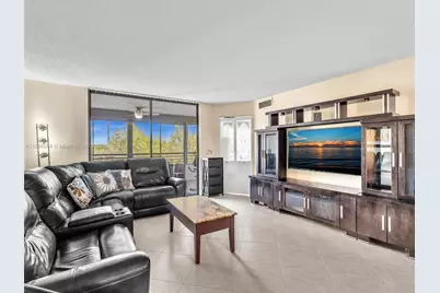 1400 Sheridan St #24J, Hollywood, FL 33020 - Photo 2