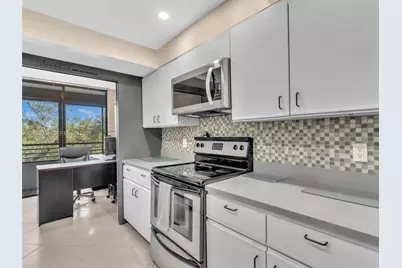 1400 Sheridan St #24J, Hollywood, FL 33020 - Photo 8