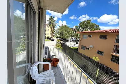 2138 SW 6th St #201, Miami, FL 33135 - Photo 10