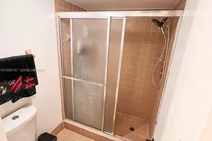 203 Liberty Ct, Deerfield Beach, FL 33442 - Photo 12