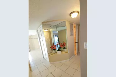203 Liberty Ct, Deerfield Beach, FL 33442 - Photo 20