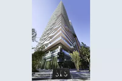 1300 S Miami Ave #2109, Miami, FL 33131 - Photo 1