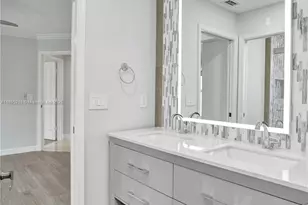 2715 Edgewater Ct, Weston, FL 33332 - Photo 40