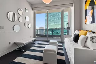 200 Biscayne Blvd Way, Miami, FL 33131 - Photo 8