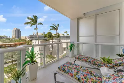 50 S Pointe Dr #705, Miami Beach, FL 33139 - Photo 8