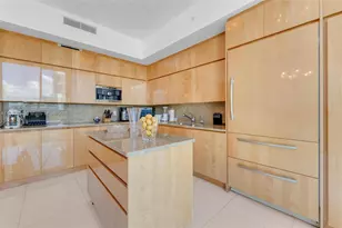 50 South Pointe Dr, Miami Beach, FL 33139 - Photo 14