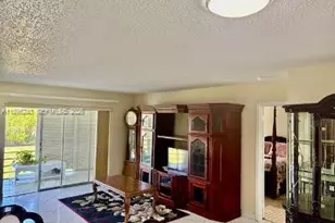 8105 NW 61st St, Tamarac, FL 33321 - Photo 12