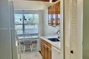 8105 NW 61st St, Tamarac, FL 33321 - Photo 2