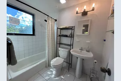 1534 Monroe St #FLOOR 2, Hollywood, FL 33020 - Photo 12