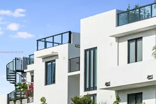 1030 15th St, Miami Beach, FL 33139 - Photo 38