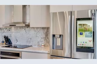 1030 15th St #201, Miami Beach, FL 33139 - Photo 4