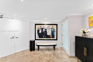 520 Brickell Key Dr, Miami, FL 33131 - Photo 2