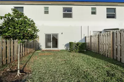 12428 NW 23rd Ct, Miami, FL 33167 - Photo 28