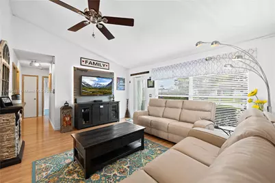 11741 NW 43rd Pl, Sunrise, FL 33323 - Photo 8