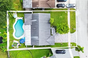 11741 NW 43rd Pl, Sunrise, FL 33323 - Photo 2