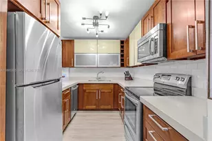 5845 Collins Ave, Miami Beach, FL 33140 - Photo 32