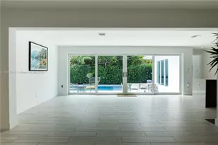 1080 NE 104th St, Miami Shores, FL 33138 - Photo 20