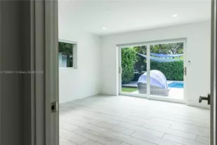 1080 NE 104th St, Miami Shores, FL 33138 - Photo 22