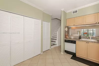 4914 SW 31st Ter #8, Dania Beach, FL 33312 - Photo 12