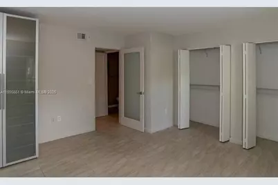 2321 NW 33rd St #203, Oakland Park, FL 33309 - Photo 4