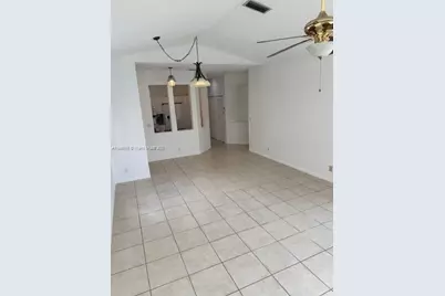 15880 SW 12th St #house, Pembroke Pines, FL 33027 - Photo 18