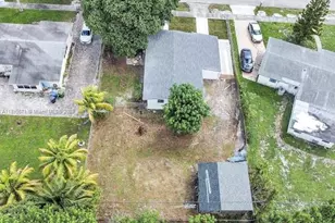 1617 NW 15th St, Fort Lauderdale, FL 33311 - Photo 18