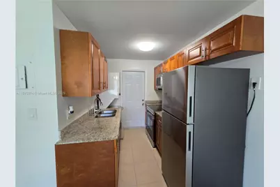 716 NW 14th Way #A, Fort Lauderdale, FL 33311 - Photo 6