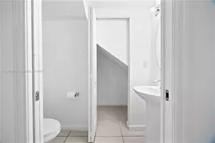 21416 NW 13th Pl, Miami Gardens, FL 33169 - Photo 16