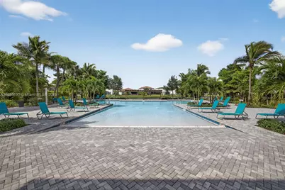 1310 Whitcombe Dr, Royal Palm Beach, FL 33411 - Photo 88