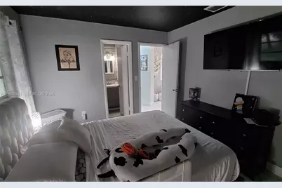 10305 SW 149th Ter, Miami, FL 33176 - Photo 4