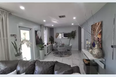 10305 SW 149th Ter, Miami, FL 33176 - Photo 12