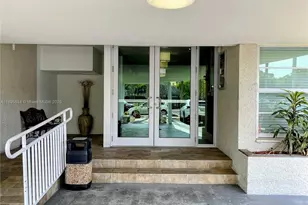 13155 Ixora Ct, North Miami, FL 33181 - Photo 24