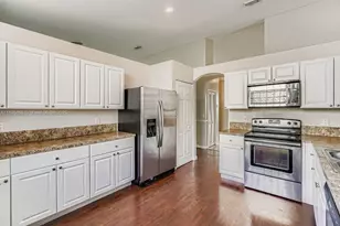 10397 SW 16th St, Pembroke Pines, FL 33025 - Photo 6