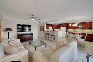 115 Grantham A, Deerfield Beach, FL 33442 - Photo 4