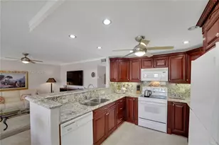 115 Grantham A, Deerfield Beach, FL 33442 - Photo 12