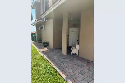 8270 NW 191st Ln #13L, Hialeah, FL 33015 - Photo 2