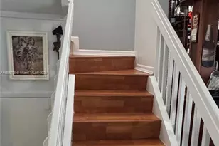 8270 NW 191st Ln, Hialeah, FL 33015 - Photo 6