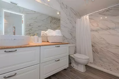 3 Island Ave #09E, Miami Beach, FL 33139 - Photo 20