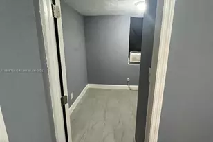 1279 NW 9th Ave, Florida City, FL 33034 - Photo 6