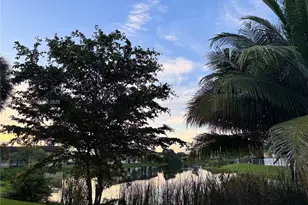 15560 SW 80th St, Miami, FL 33193 - Photo 4