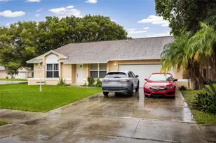 9730 SW 219th St, Cutler Bay, FL 33190 - Photo 4