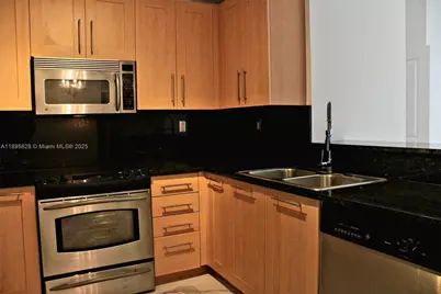 511 SE 5th Ave #610, Fort Lauderdale, FL 33301 - Photo 6