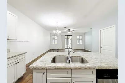 1082 NW 33rd Mnr, Pompano Beach, FL 33064 - Photo 10