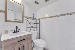 4801 University Dr, Coral Gables, FL 33146 - Photo 38