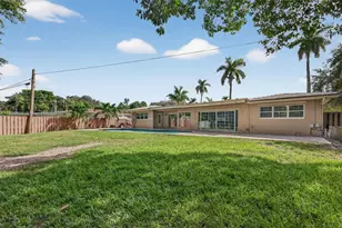 801 Holly Ln, Plantation, FL 33317 - Photo 30