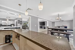801 Holly Ln, Plantation, FL 33317 - Photo 20