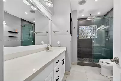 801 Holly Ln, Plantation, FL 33317 - Photo 22