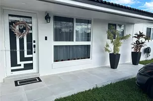 1821 SW 92nd Pl, Miami, FL 33165 - Photo 1