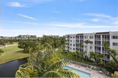 3600 Oaks Clubhouse Dr #509, Pompano Beach, FL 33069 - Photo 1