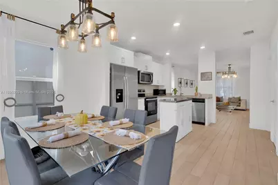 555 NE 6th Ct, Florida City, FL 33034 - Photo 10